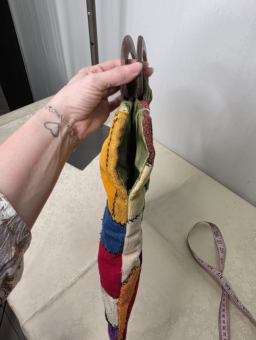 Vtg Colorful Patchwork Velvet Handbag w/ Carved Wood Handle Boho Whimsigoth OOAK - Picture 8 of 8